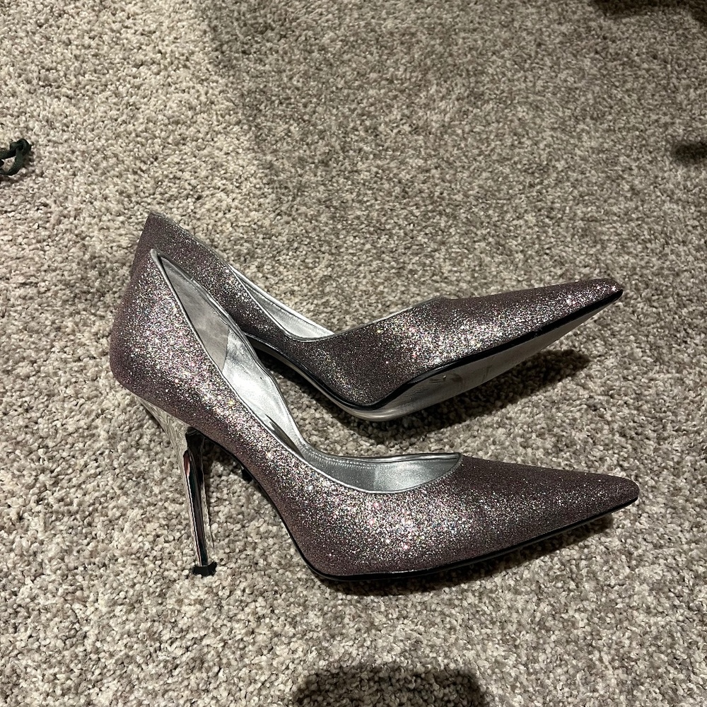 Guess glittery pumps